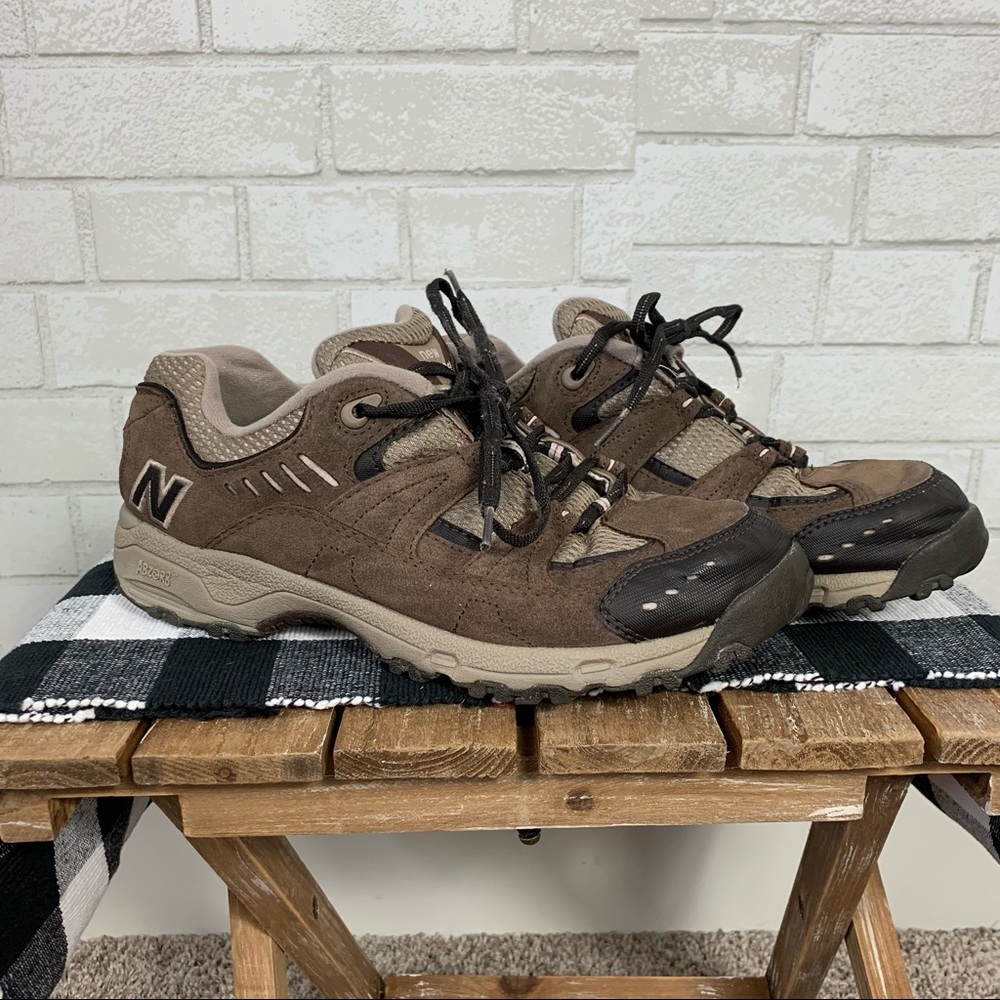 New balance  brown hiking tennis shoes USA sz 10